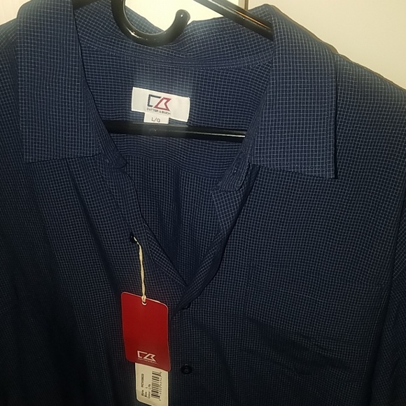 Cutter and Buck short sleeve button down - Picture 3 of 3
